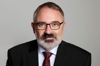 Portrait Herr Dr. Eltges